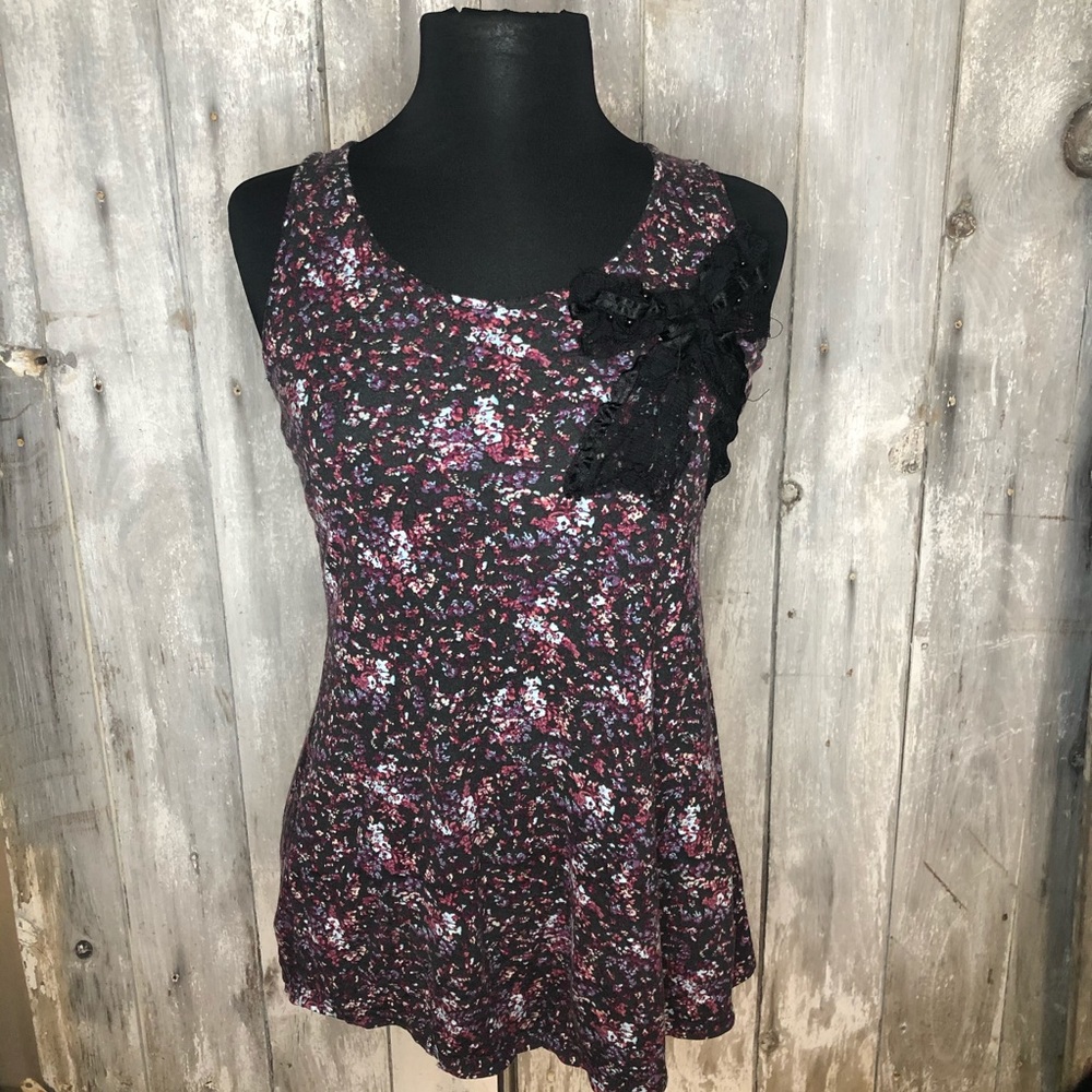 Patterned tank top with bow detail